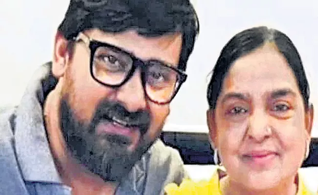 Corona Positive For Bollywood Music Director Wajid Khan Mother - Sakshi