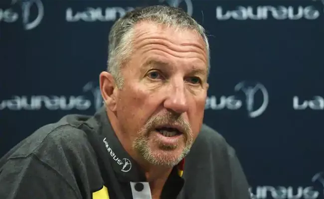 Former England cricketer Ian Botham Narrates Experience with Coronavirus - Sakshi