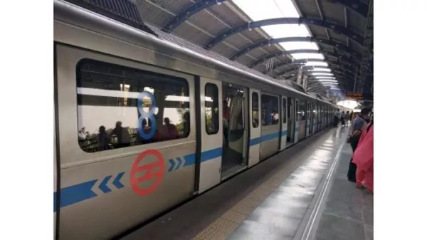 DMRC Reveals Delhi Metro To Remain Closed Till Further Notice - Sakshi