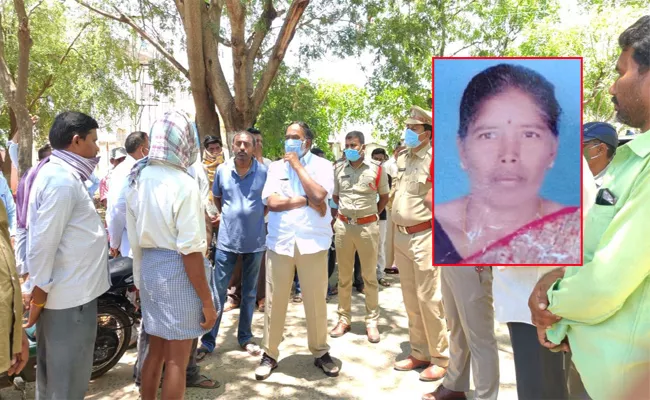 Women Missing in Forest And Found After Four Days Prakasam - Sakshi