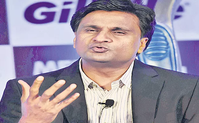 Javagal Srinath Speaks About Cricket Ball Shining During - Sakshi