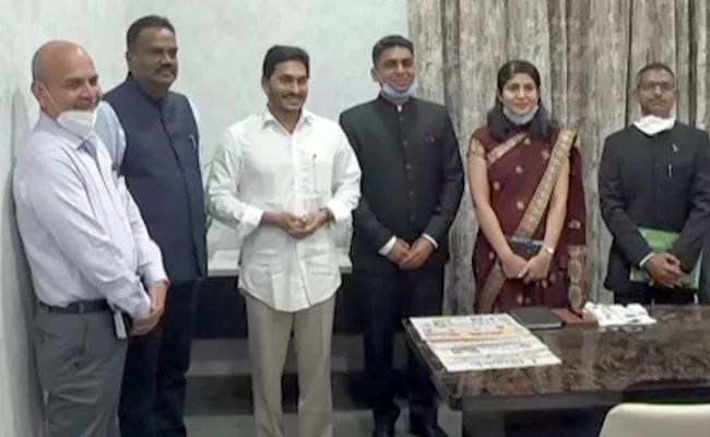 IFS Probetionary Officers Met YS Jagan In Tadepalli - Sakshi