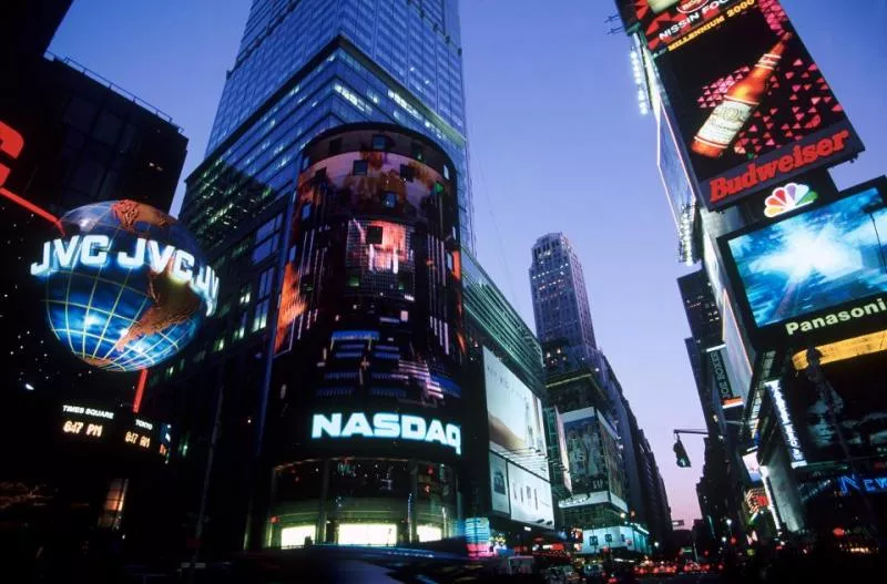 Nasdaq hits record high in intraday - Sakshi