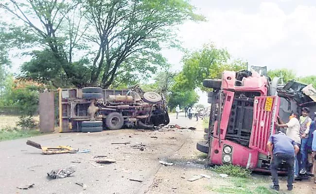 Road Accident At Mancherial District - Sakshi