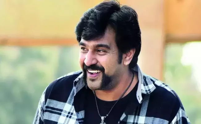 Kannada actor Chiranjeevi Sarja passes away - Sakshi