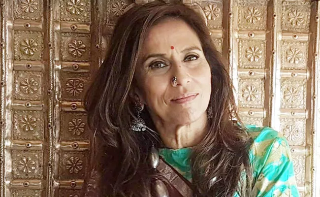 Shobha De Gets Trolled For Wrong Pic Chiranjeevi Sarja in Tribute Post - Sakshi