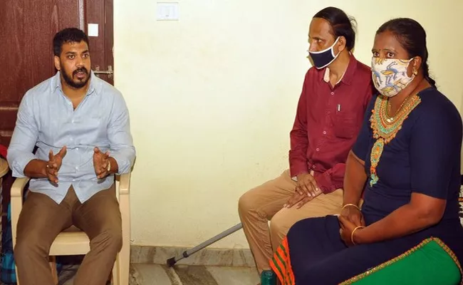 Minister Anil Kumar Yadav Visits Nellore Assault Case Victim House - Sakshi