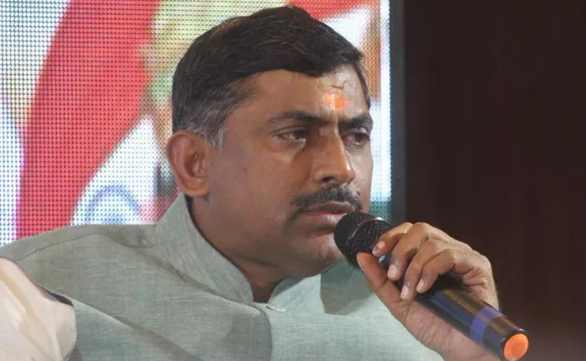 BJP Leader Muralidhar Rao Slams KCR About Secretariat Demolition - Sakshi