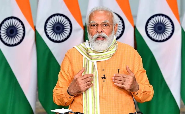 PN Narendra Modi invites foreign investors - Sakshi