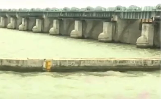 Rising Flood At Prakasam Barrage - Sakshi