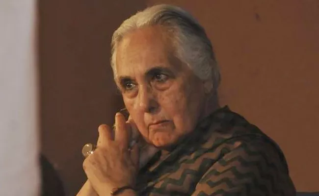 Romila Thapar Others Write to Maharashtra Government Medical Attention For Varavara Rao - Sakshi