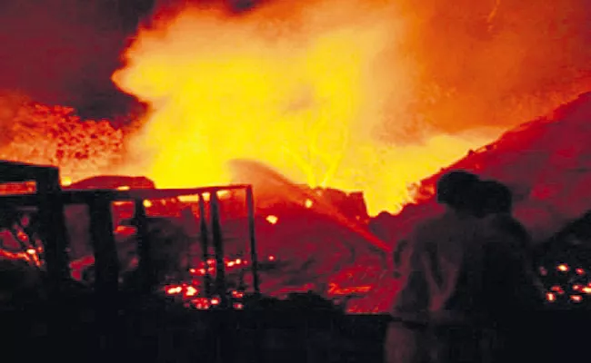 Fire accident at Visakhapatnam Pharma City - Sakshi