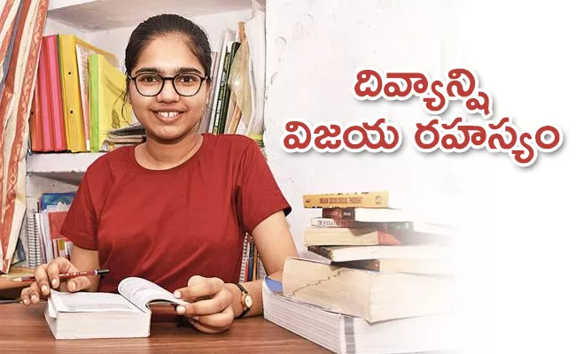 CBSE Class 12 Topper Divyanshi Jain Shares About Her Success - Sakshi