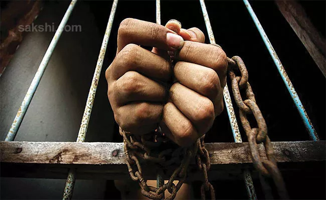 Teen Stabbed Girl 17 Times Gets 10 Years Imprisonment In Barkatpura - Sakshi