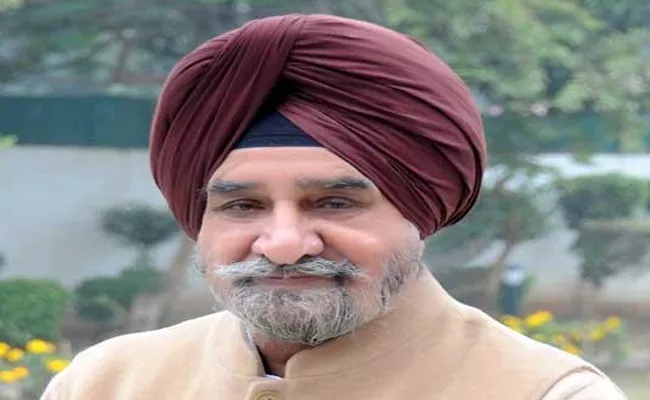 Punjab minister Tript Bajwa wife son test positive for Covid19 - Sakshi