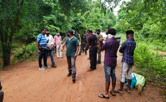 Firing in Forest Between Police And Maoists Khammam - Sakshi