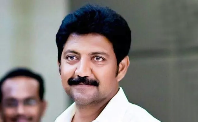 MLA Vallabhaneni Vamsi Said That Welfare Rule Will Continue In AP - Sakshi