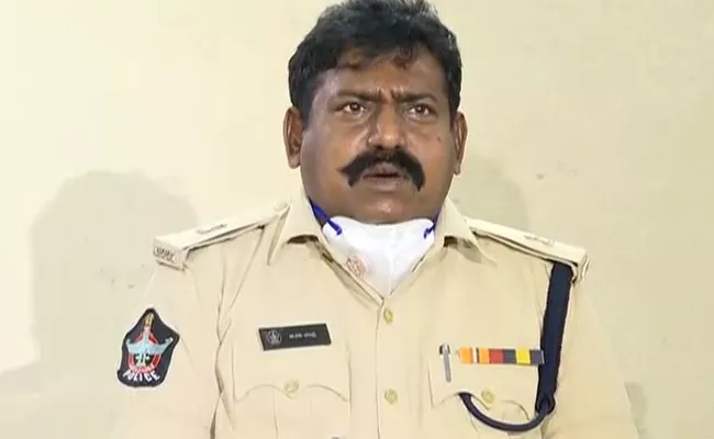 DCP Ravichandra Said Traffic Restrictions Are Being Imposed In Jupudi - Sakshi