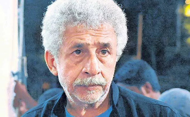 Special Story About Naseeruddin Shah On His 70th Birth Anniversary - Sakshi