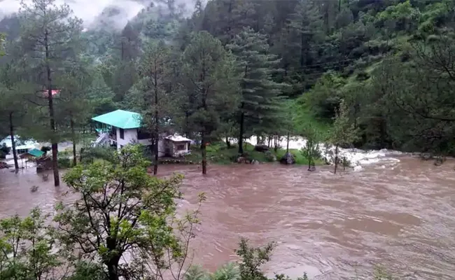 Cloudburst In Uttarakhand And Three People Deceased For Floods - Sakshi