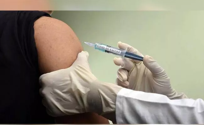  Russia inches closer to coronavirus vaccine ready for use says minister - Sakshi