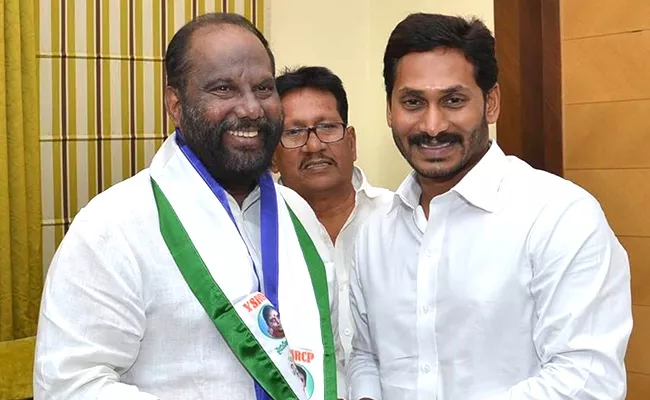 YS Jagan mohan Reddy Select  MLC Post Pandula Ravindra Babu - Sakshi