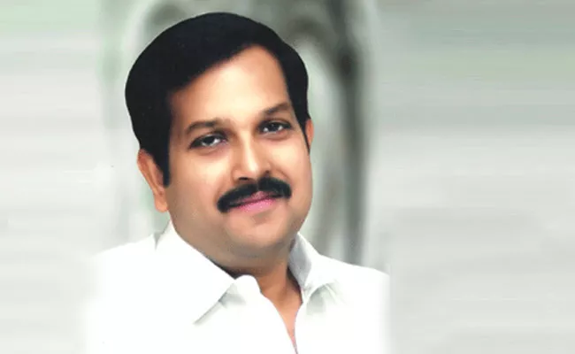 Case filed Against Aditya Constructions Managing Director Veerapareddy Kotareddy - Sakshi