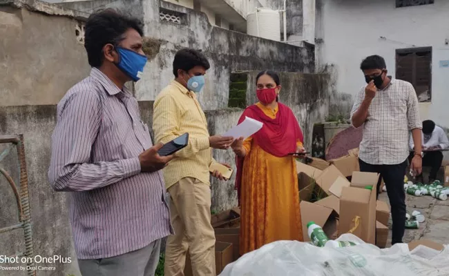 Counterfeit Pesticides Center Seized in Khammam - Sakshi