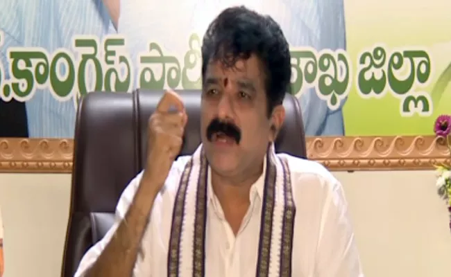 Karanam Dharmasri Fires On Pawan Kalyan Over Capital Issue Fires On Pawan Kalyan Over Capital Issue - Sakshi