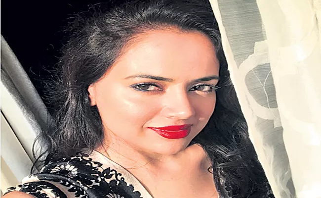 Sameera Reddy opens up about body shaming - Sakshi