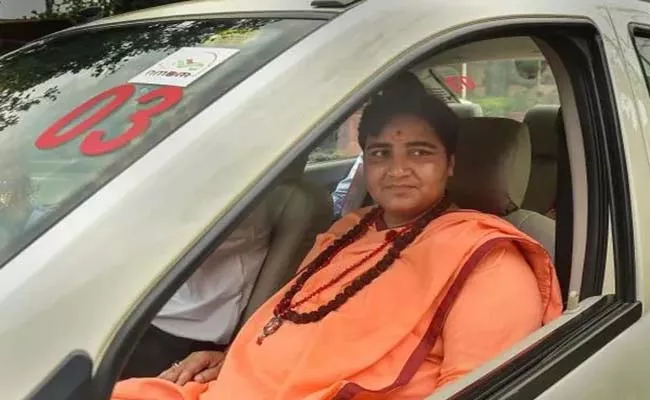 Pragya Thakur: Recite Hanuman Chalisa To Fight Coronavirus - Sakshi