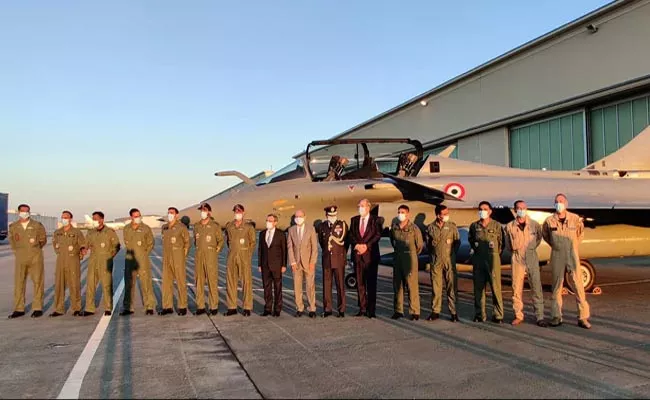 Five Rafale Jets Taking Off From France And To Reach In Ambala Air Force - Sakshi