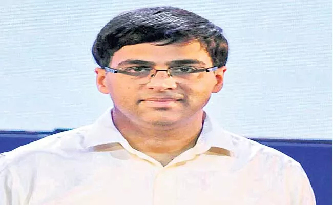 Viswanathan Anand Won The Match In Legends Online Chess Tournament - Sakshi