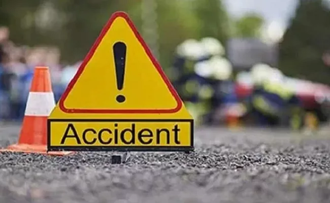 5 Deceased In Eicher Vehicle Auto Coalition In Chittoor District - Sakshi