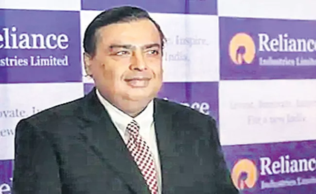 RIL Q1 Profit rises 31percent to Rs 13248 crore - Sakshi