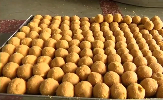 Ayodhya: Bikaneri Laddoos For Foreign Embassies In New Delhi - Sakshi