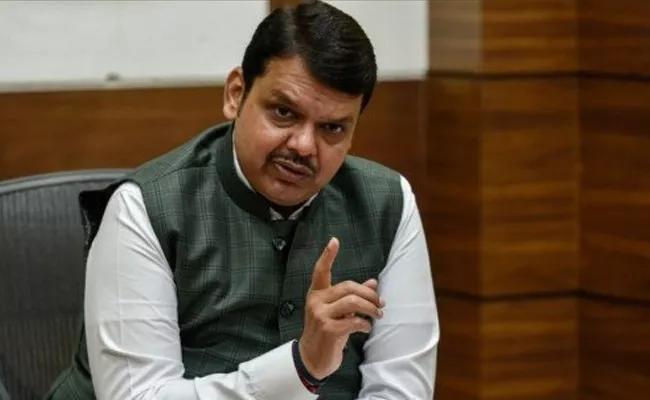 Devendra Fadnavis slams Maharashtra CM Uddhav Thackeray - Sakshi