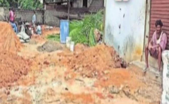 Construction Of Shopping Complex In Neelakanteswara Swamy Temple - Sakshi