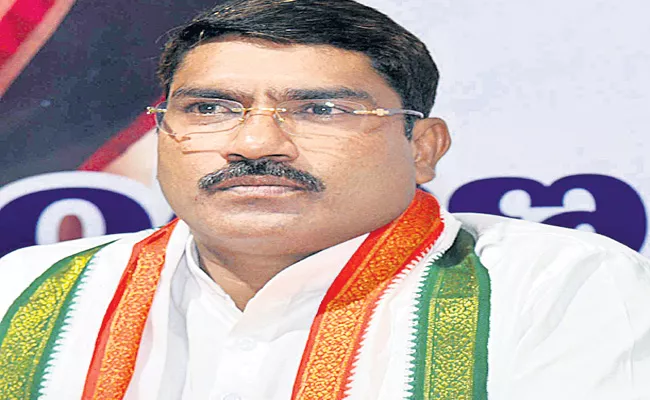 AICC Secretary Sampath Kumar Fires On Telangana Government - Sakshi