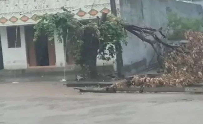 Heavy Rainfall In Karimnagar District - Sakshi