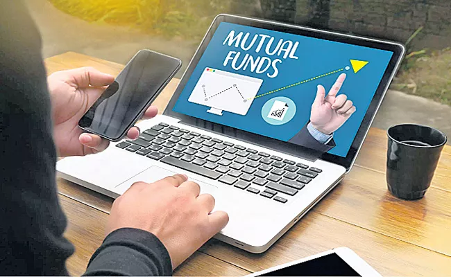 Equity mutual funds see outflow of Rs 2480 cr in July on profits - Sakshi