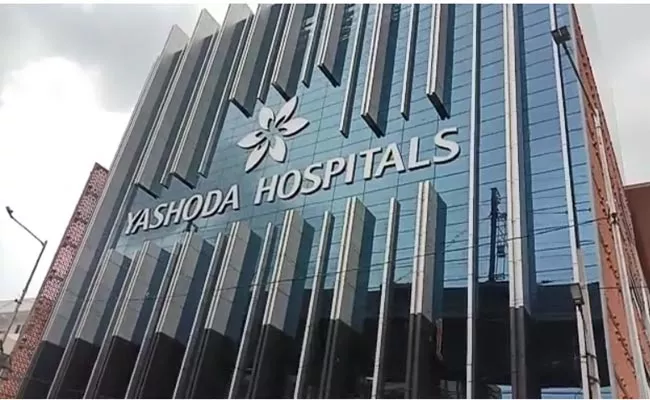 Corona Patient Forcible Death In Malakpet Yashoda Hospital On Monday Night - Sakshi