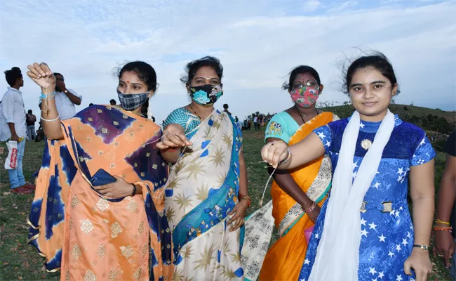 Scorpions Special in Kurnool Kondala Rayudu Temple - Sakshi