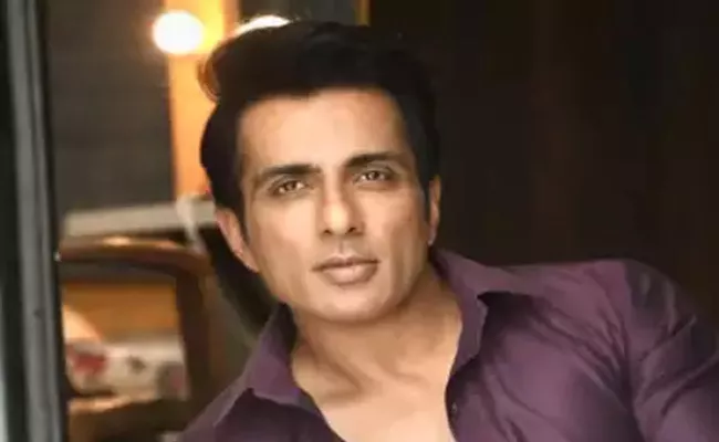 Sonu Sood Arrange Another Special Flight For Indians From Philippines - Sakshi