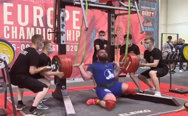 Russian Powerlifter Breaks Both Knees While Attempting To Squat 400 kg - Sakshi