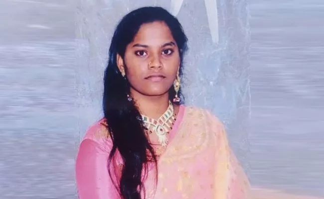 Inter Student Reshma Commits Suicide in Chittoor - Sakshi