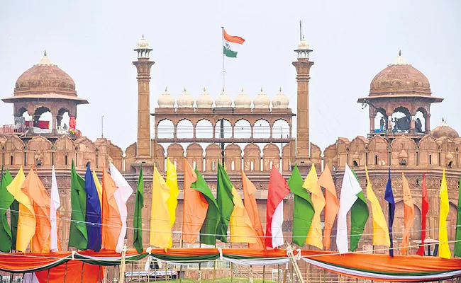 Defence ministry special arrangements for celebrations at Red Fort - Sakshi