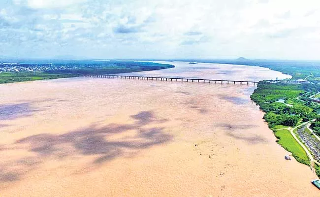 Flood Water Flow Increasing In Godavari - Sakshi