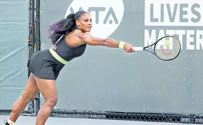 Serena Williams Wins Against Venus Williams - Sakshi