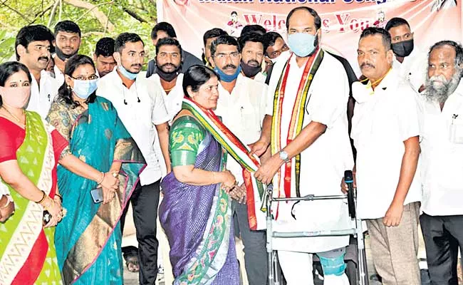 TJS Leader Bhavani Reddy Joined In Congress Party - Sakshi